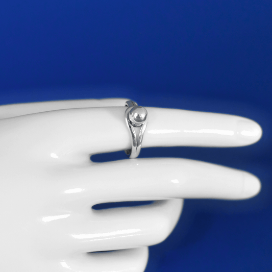 COSMO sterling silver adjustable ring with futuristic design on finger - Alogan